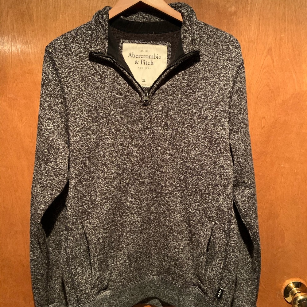 Men’s Abercrombie quarter zip